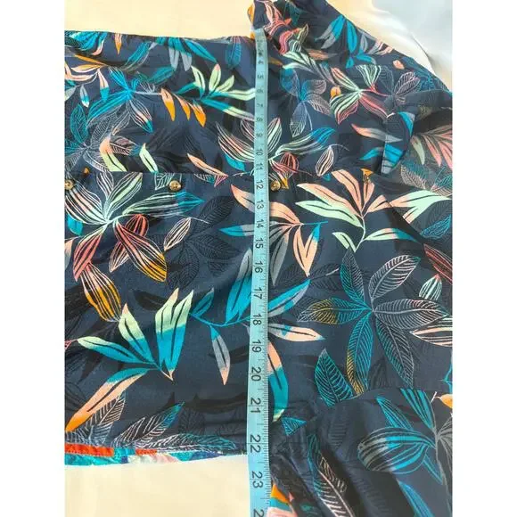 2 Old Navy Men’s Hawaiian Button-Down Shirts – Size Small | Casual Tropical - Picture 7 of 9
